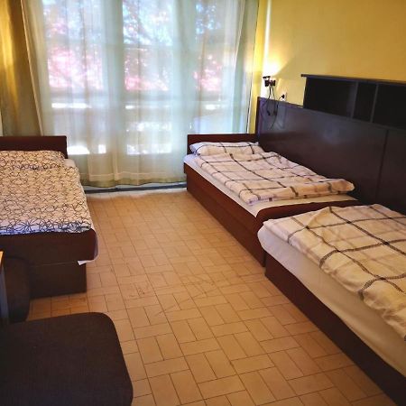 Beach Club Panzio Es Camping Aparthotel ซามาร์ดี ภายนอก รูปภาพ